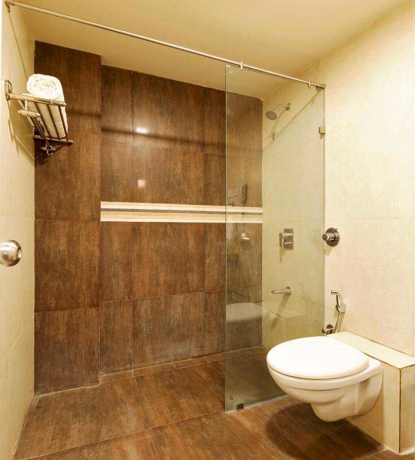 Regenta Place Raysons Kolhapur Exteriör bild